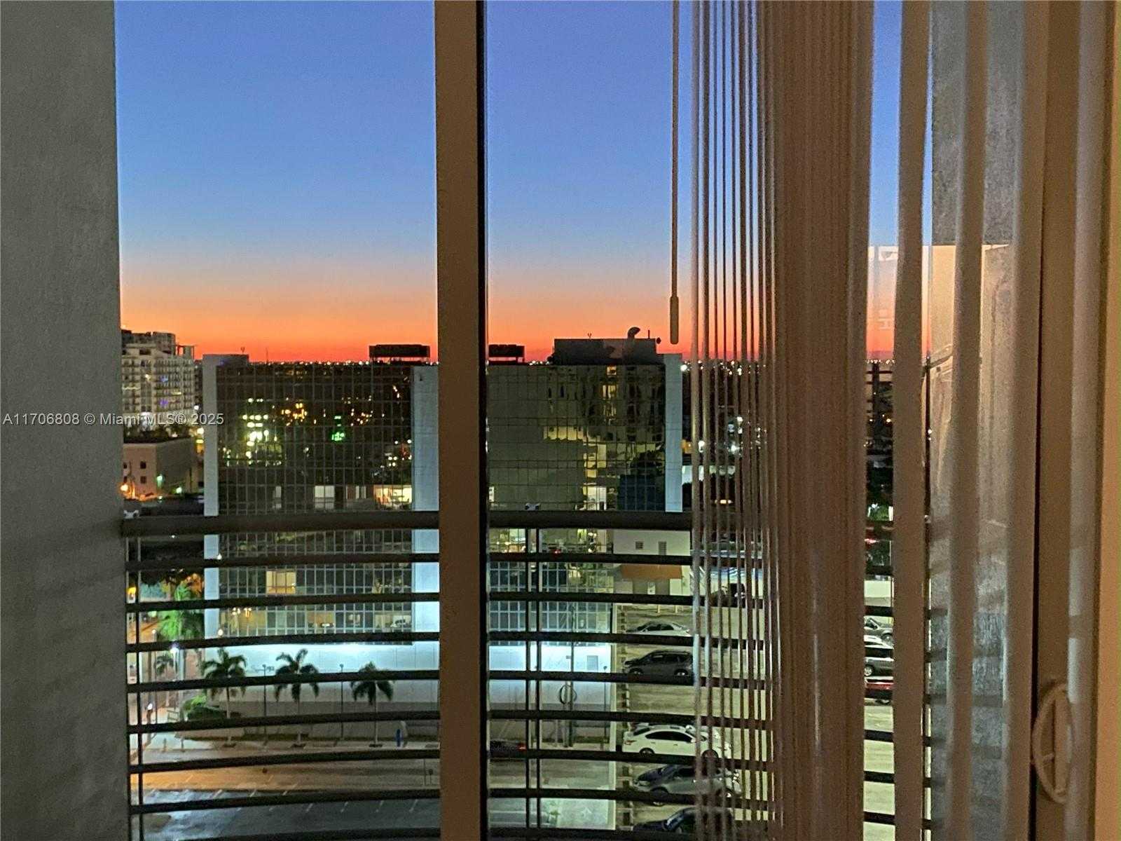 Small Image of 1830 RADIUS DR #1203, Hollywood Number 25