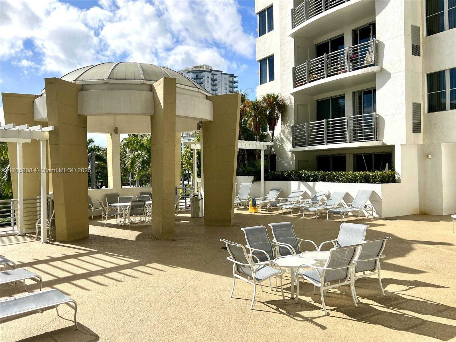 Small Image of 1830 RADIUS DR #1203, Hollywood Number 27