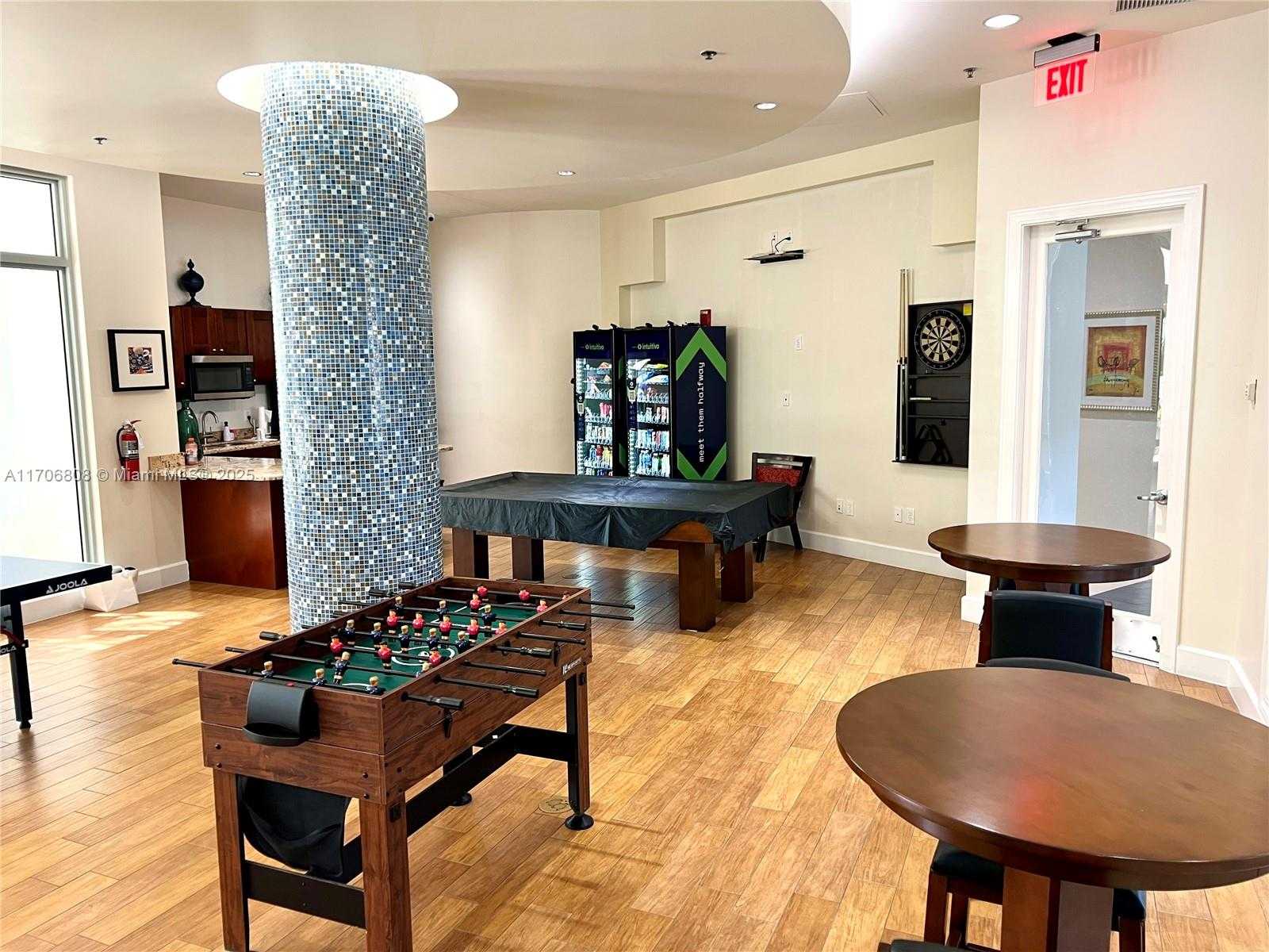 Small Image of 1830 RADIUS DR #1203, Hollywood Number 31