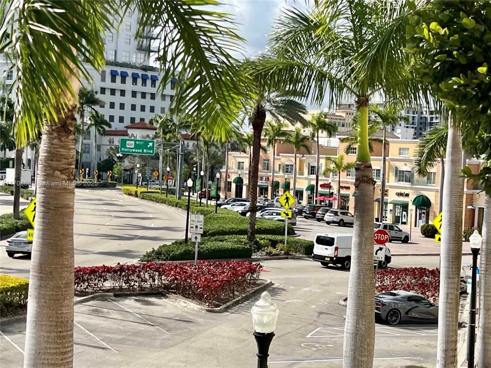Small Image of 1830 RADIUS DR #1203, Hollywood Number 40