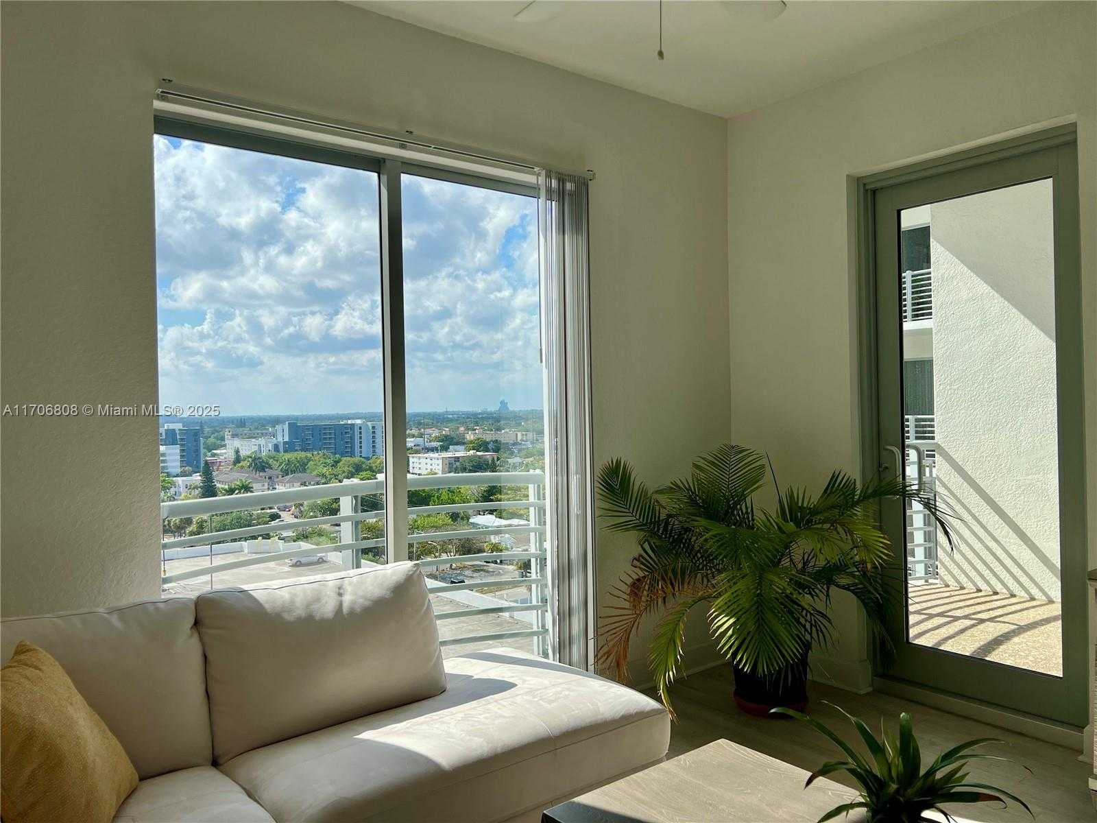Small Image of 1830 RADIUS DR #1203, Hollywood Number 7