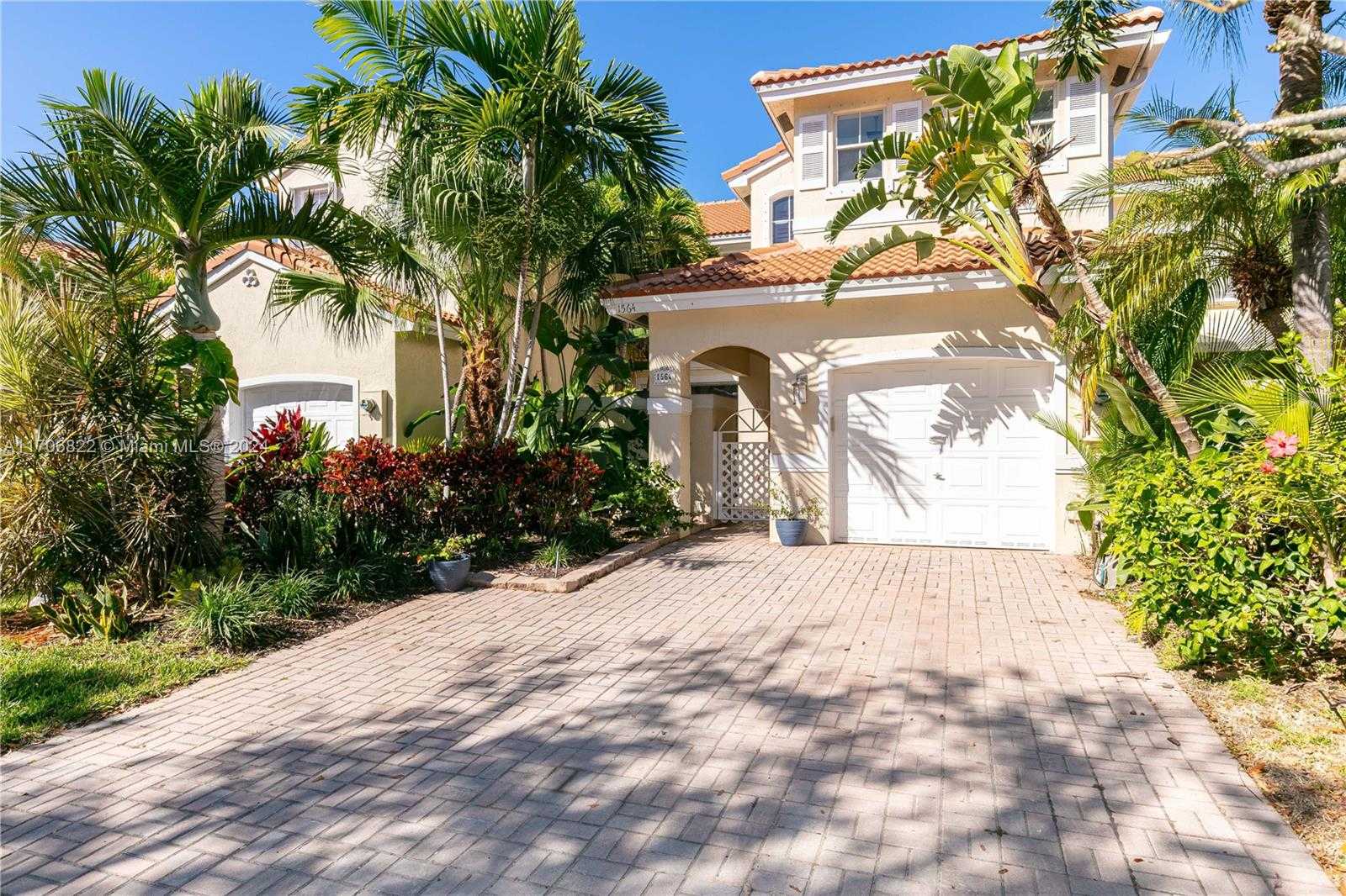 Small Image of 1564 YELLOWHEART WAY #1564, Hollywood Number 2