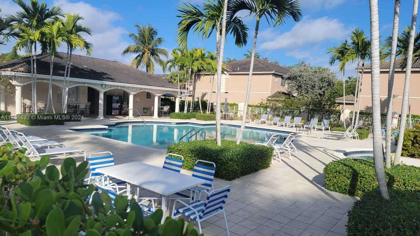 Small Image of 5660 NORTH WEST 115TH CT #204, Doral Number 13