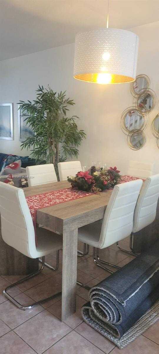 Small Image of 5660 NORTH WEST 115TH CT #204, Doral Number 4