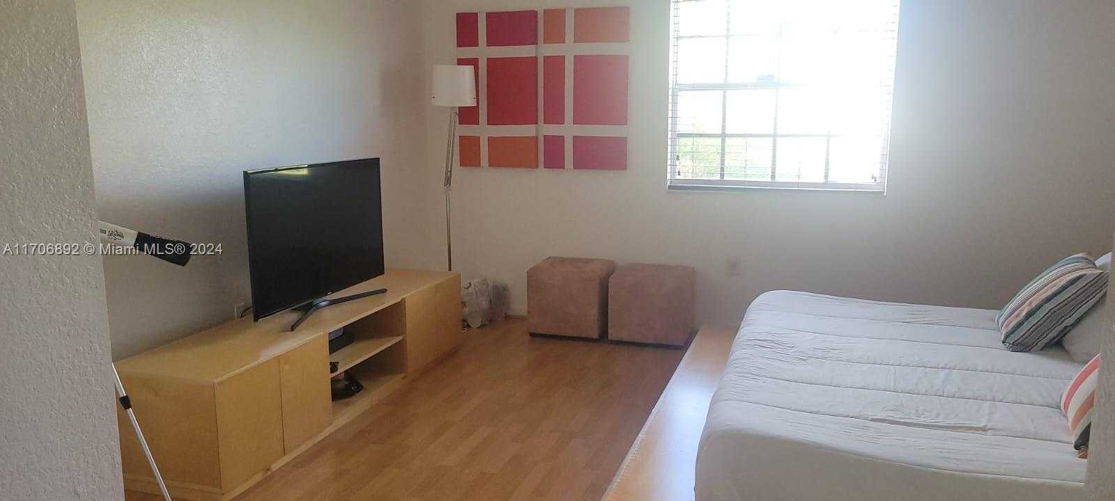 Small Image of 5660 NORTH WEST 115TH CT #204, Doral Number 8