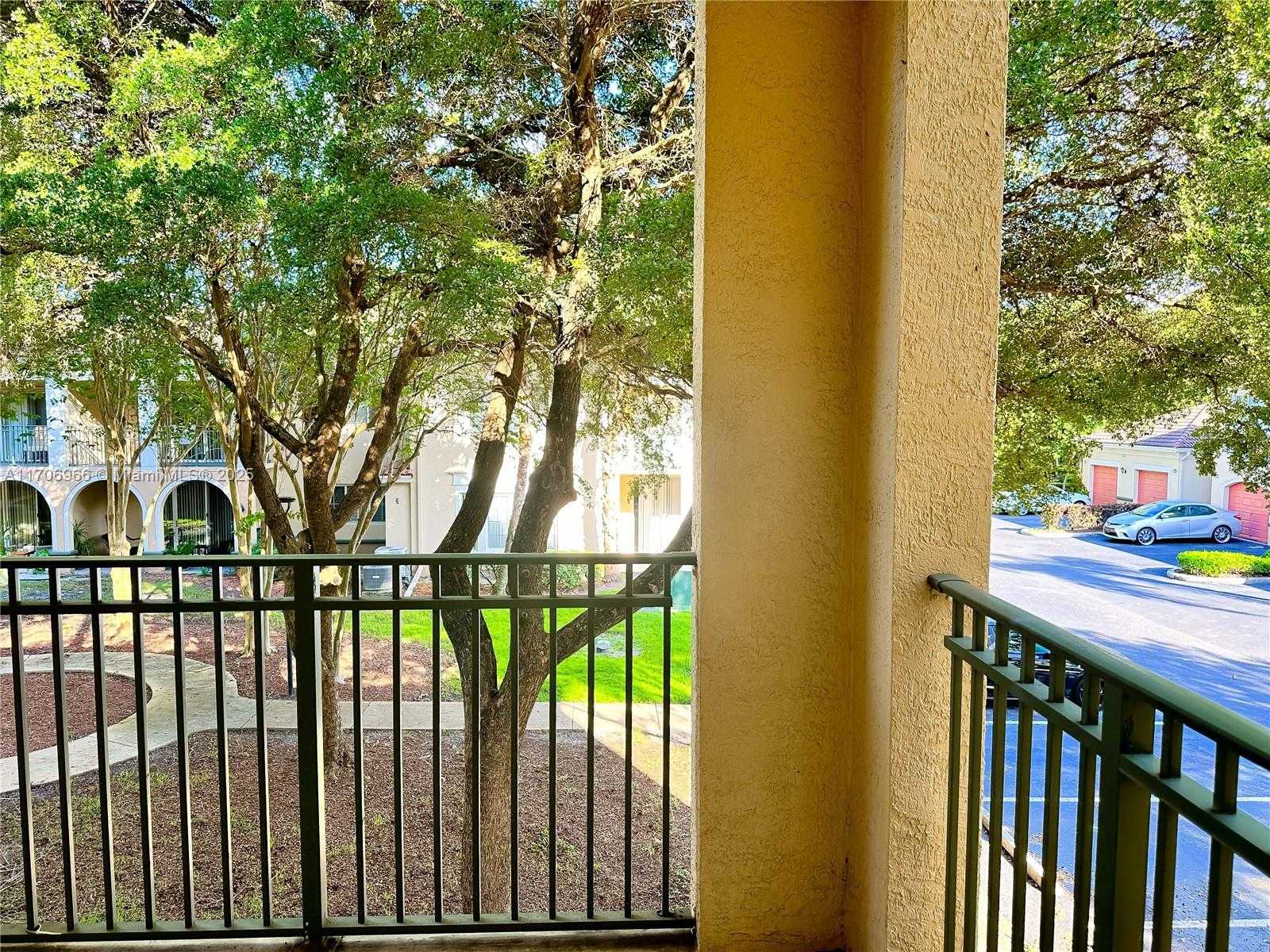 Small Image of 2564 CENTERGATE DR #208, Miramar Number 31