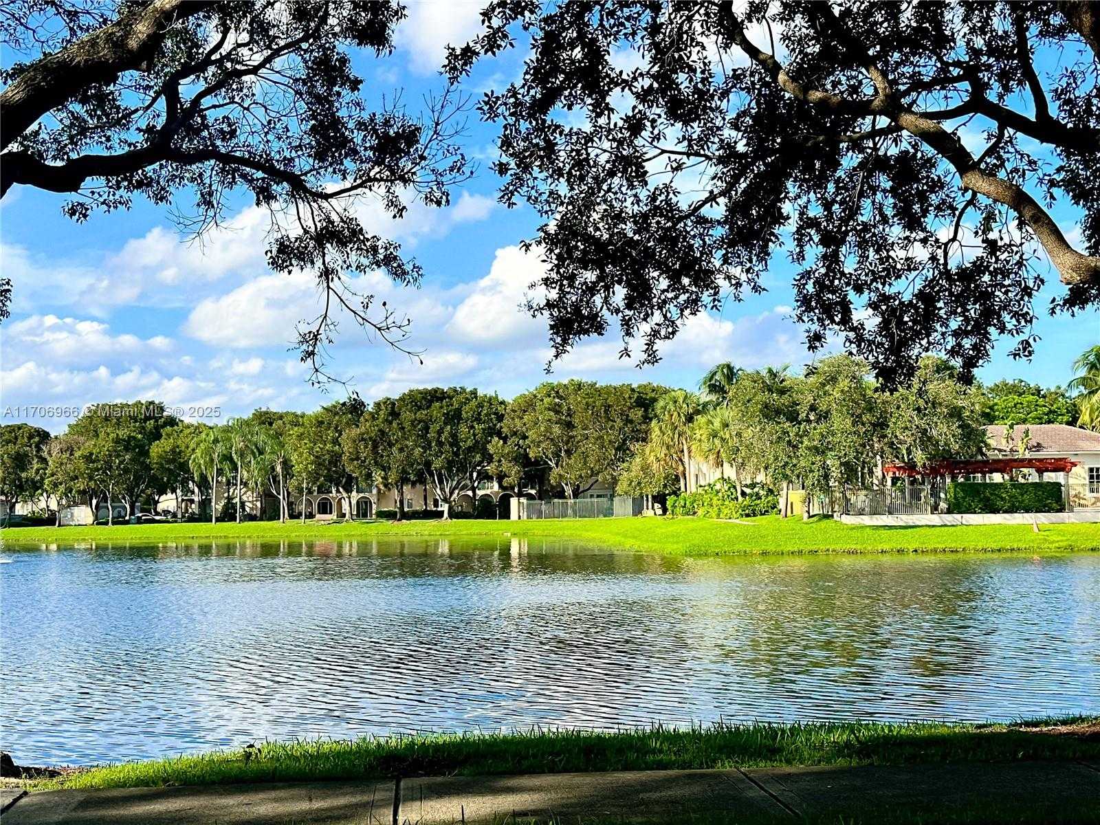 Small Image of 2564 CENTERGATE DR #208, Miramar Number 42