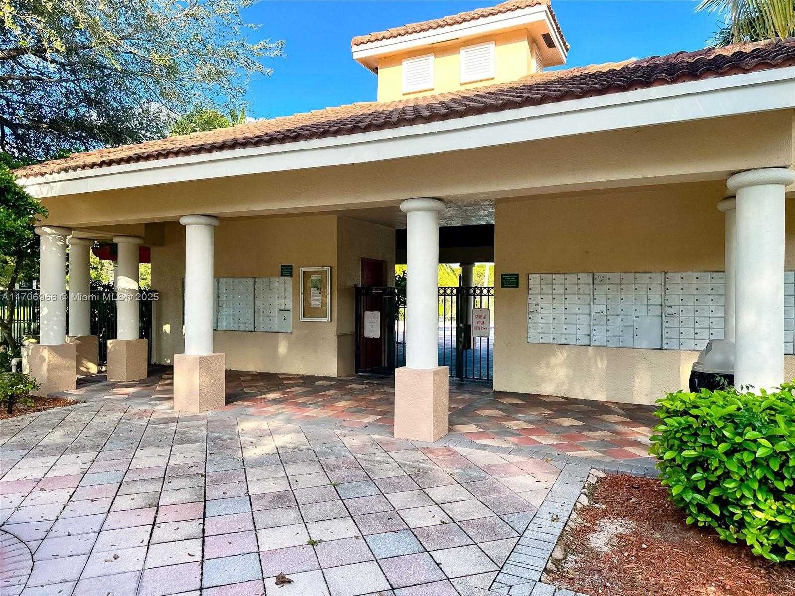 Small Image of 2564 CENTERGATE DR #208, Miramar Number 48