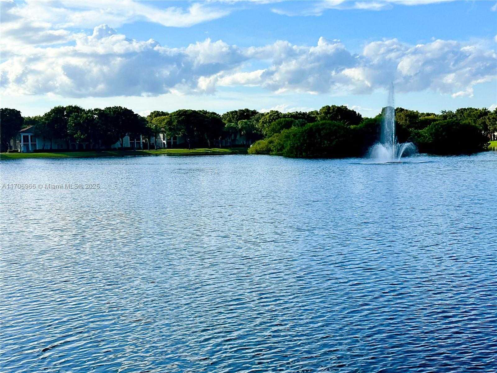 Small Image of 2564 CENTERGATE DR #208, Miramar Number 53