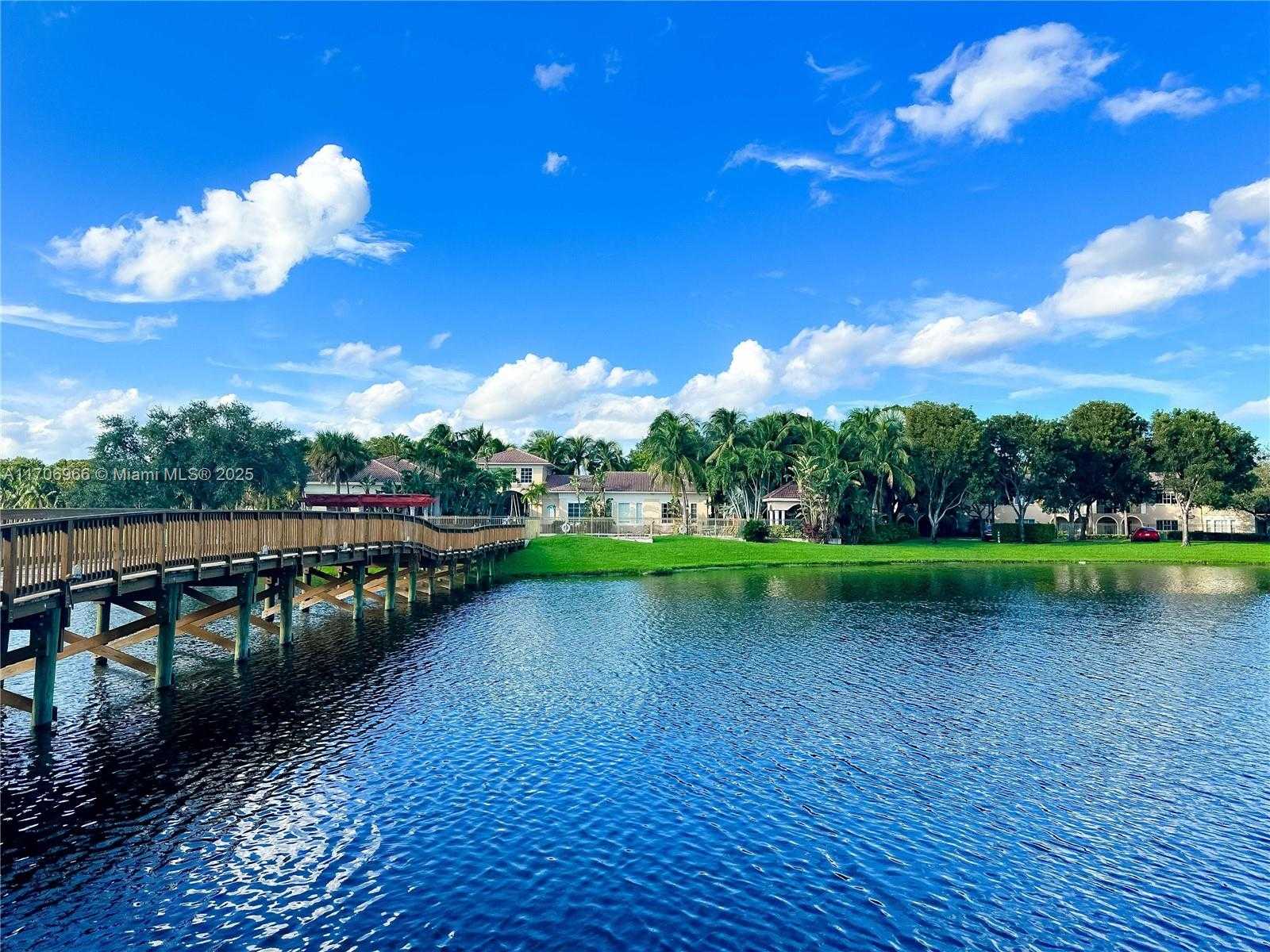 Small Image of 2564 CENTERGATE DR #208, Miramar Number 56