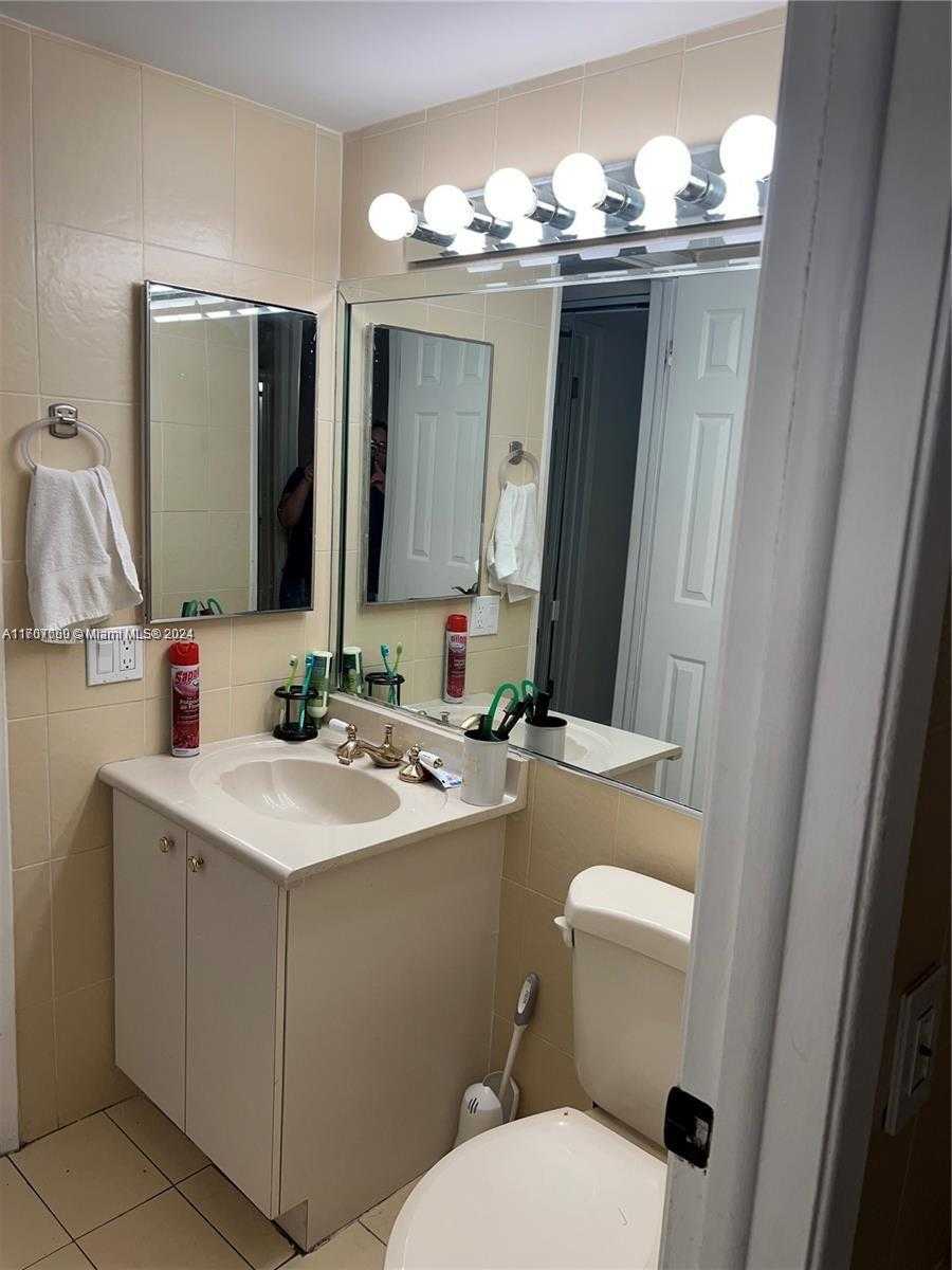 Small Image of 8875 FONTAINEBLEAU BLVD #203, Miami Number 14