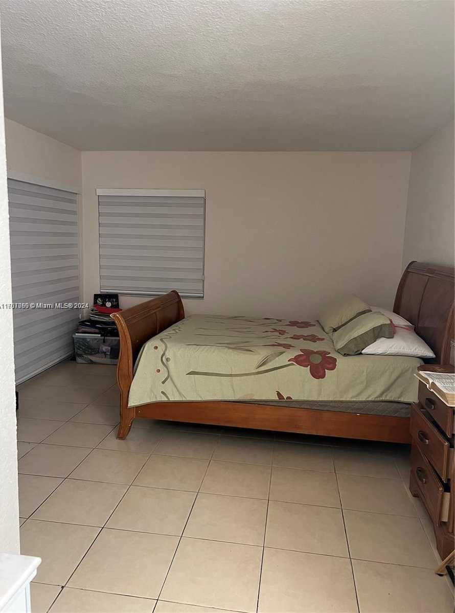 Small Image of 8875 FONTAINEBLEAU BLVD #203, Miami Number 20