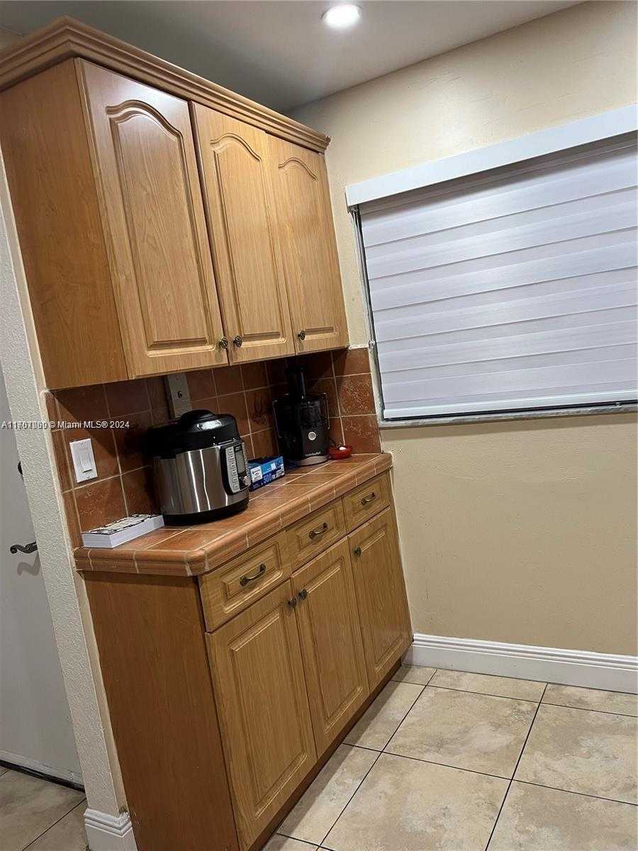 Small Image of 8875 FONTAINEBLEAU BLVD #203, Miami Number 8