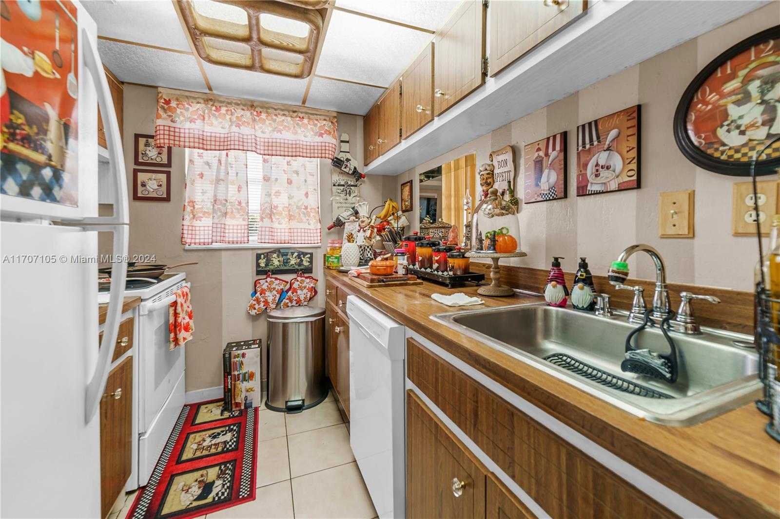 Small Image of 9390 WEST FLAGLER ST #218F, Miami Number 4