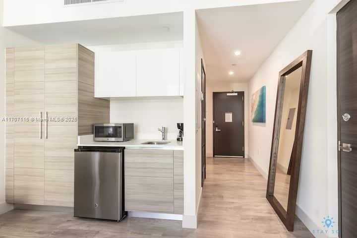 Small Image of 777 NORTH OCEAN DR #S309, Hollywood Number 18