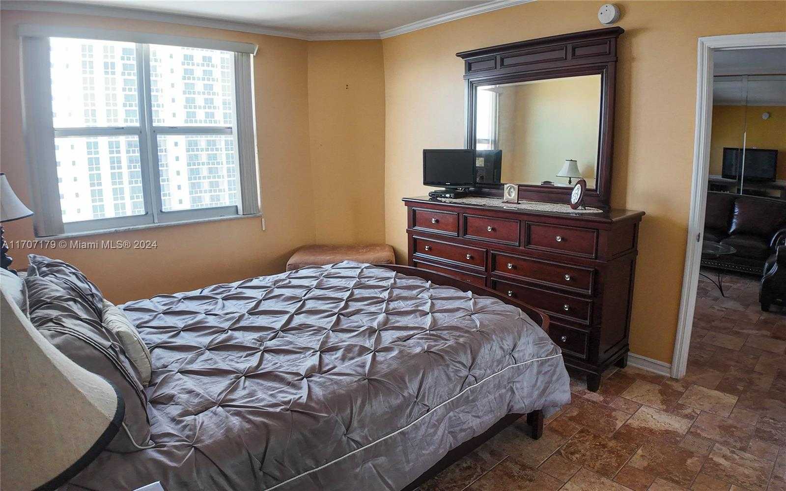 Small Image of 1965 SOUTH OCEAN DR #17D, Hallandale Beach Number 20