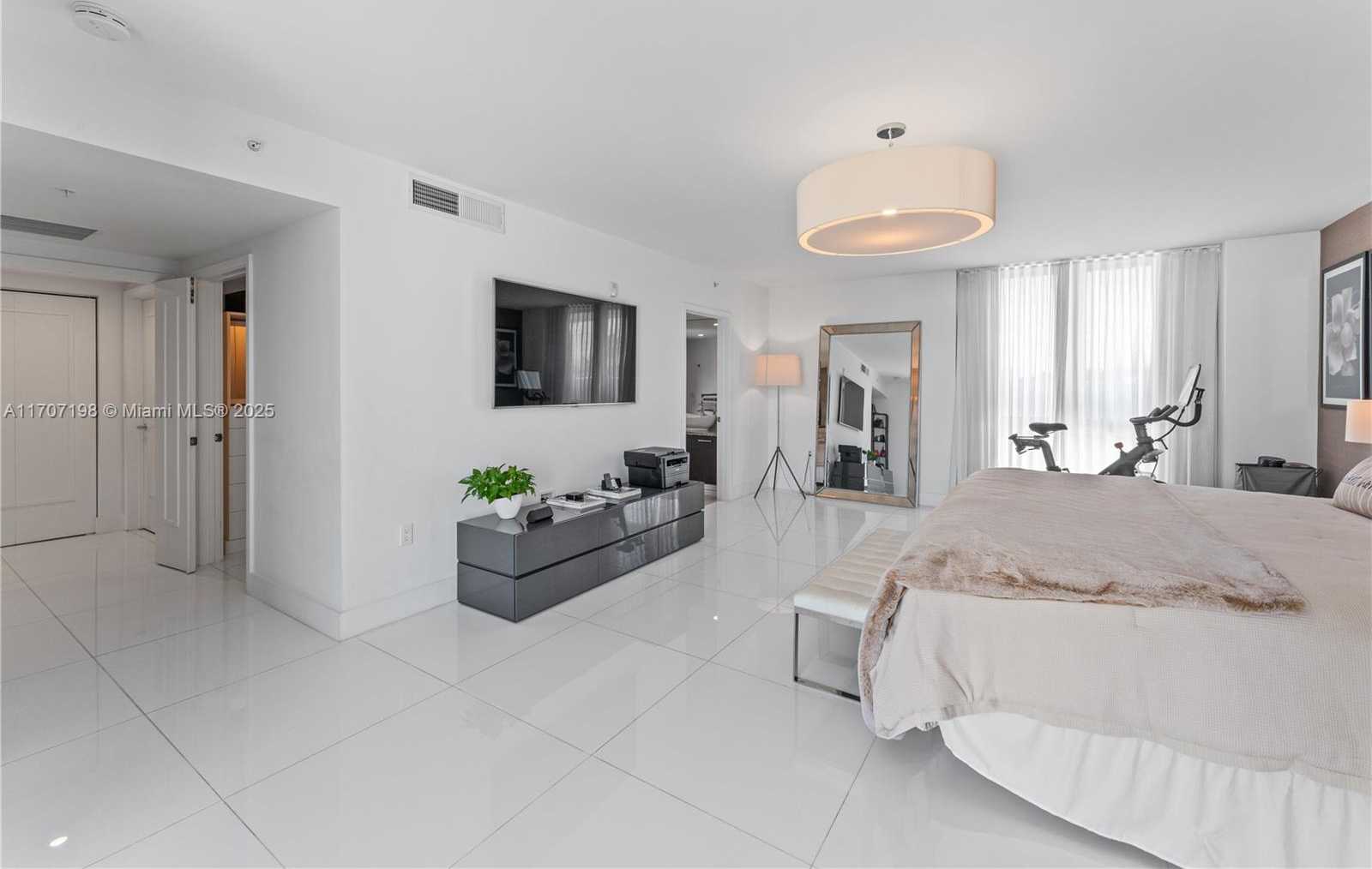 Small Image of 9400 WEST BAY HARBOR DR #401, Bay Harbor Islands Number 20