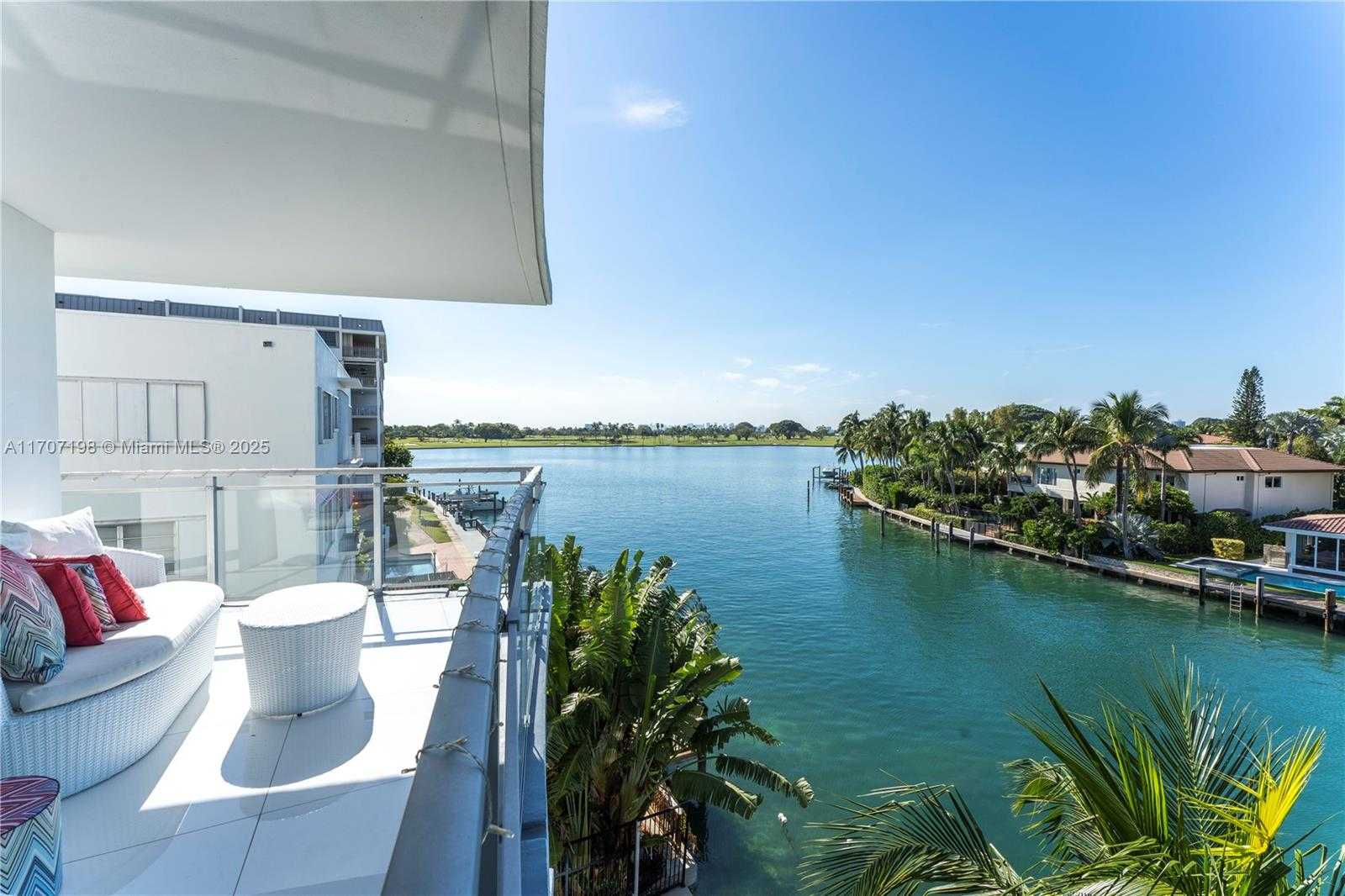 Small Image of 9400 WEST BAY HARBOR DR #401, Bay Harbor Islands Number 33