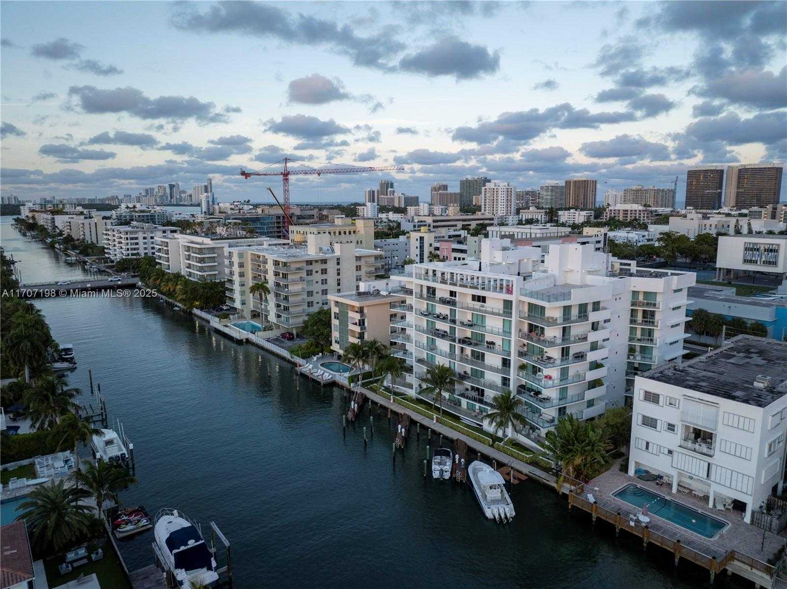 Small Image of 9400 WEST BAY HARBOR DR #401, Bay Harbor Islands Number 38