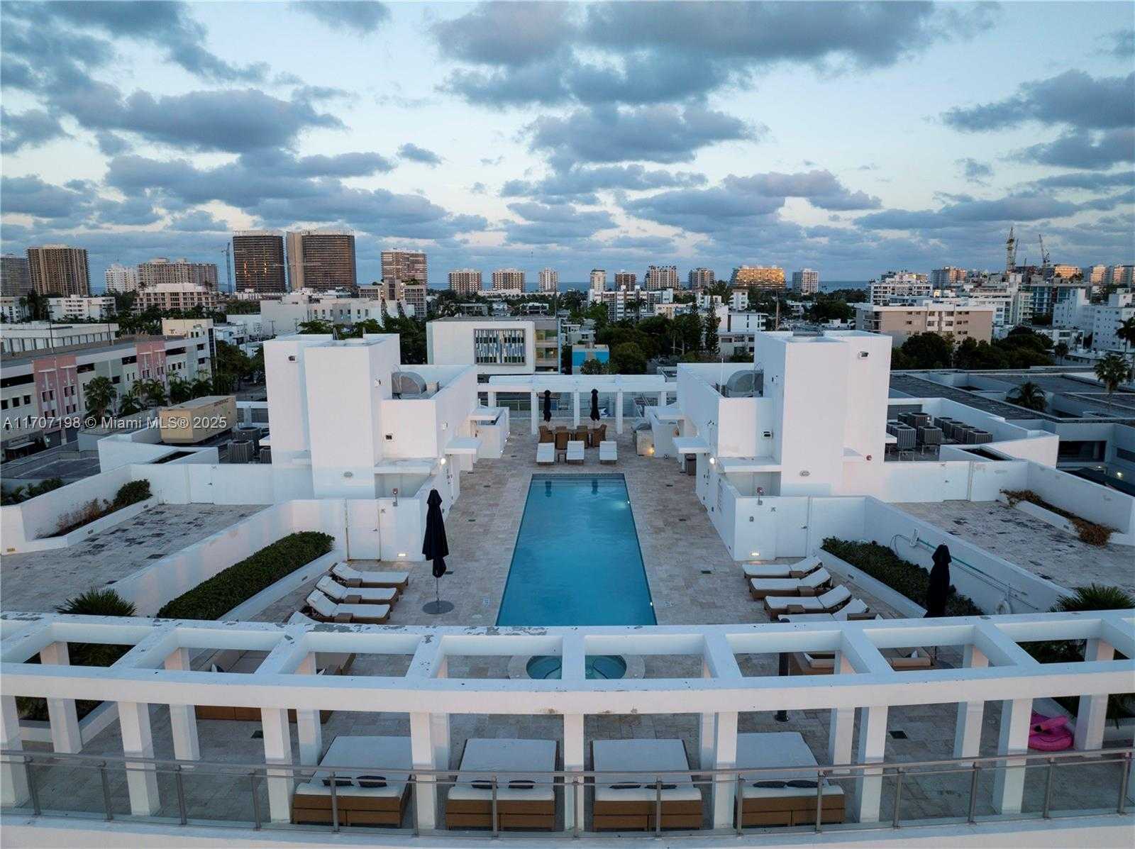 Small Image of 9400 WEST BAY HARBOR DR #401, Bay Harbor Islands Number 40