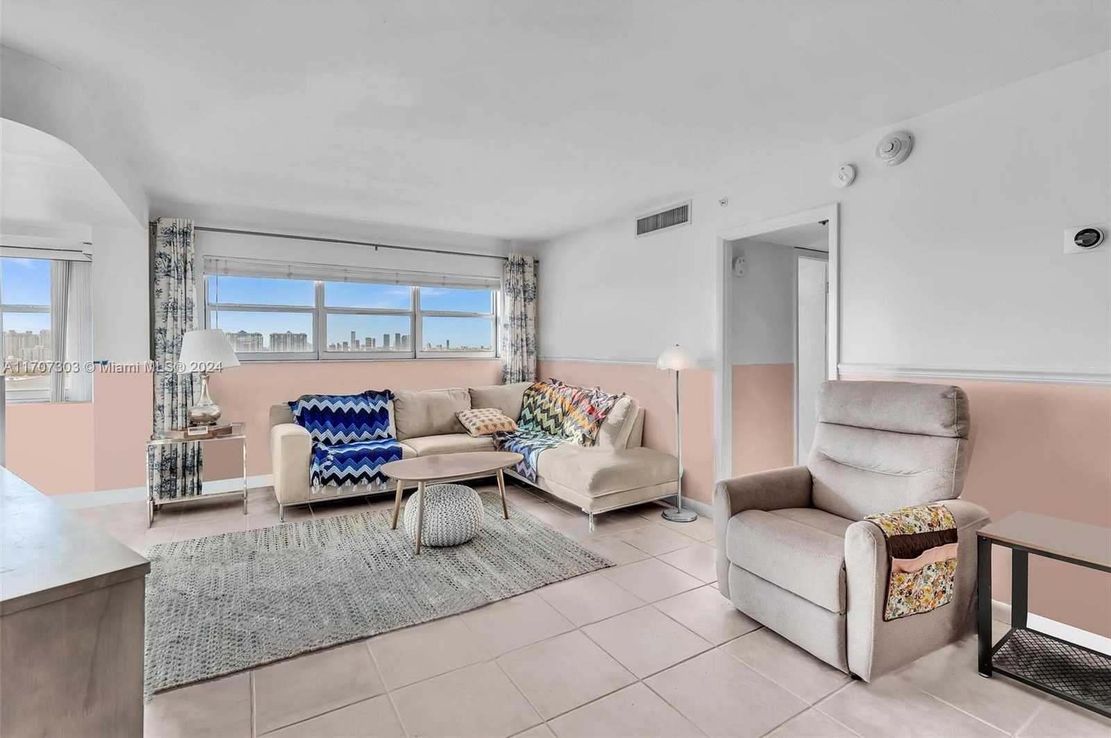 Small Image of 1881 WASHINGTON AVE #16H, Miami Beach Number 14