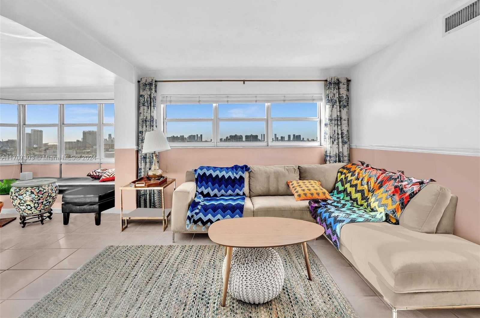 Small Image of 1881 WASHINGTON AVE #16H, Miami Beach Number 19