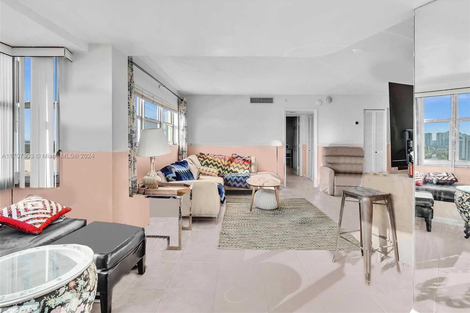 Small Image of 1881 WASHINGTON AVE #16H, Miami Beach Number 23