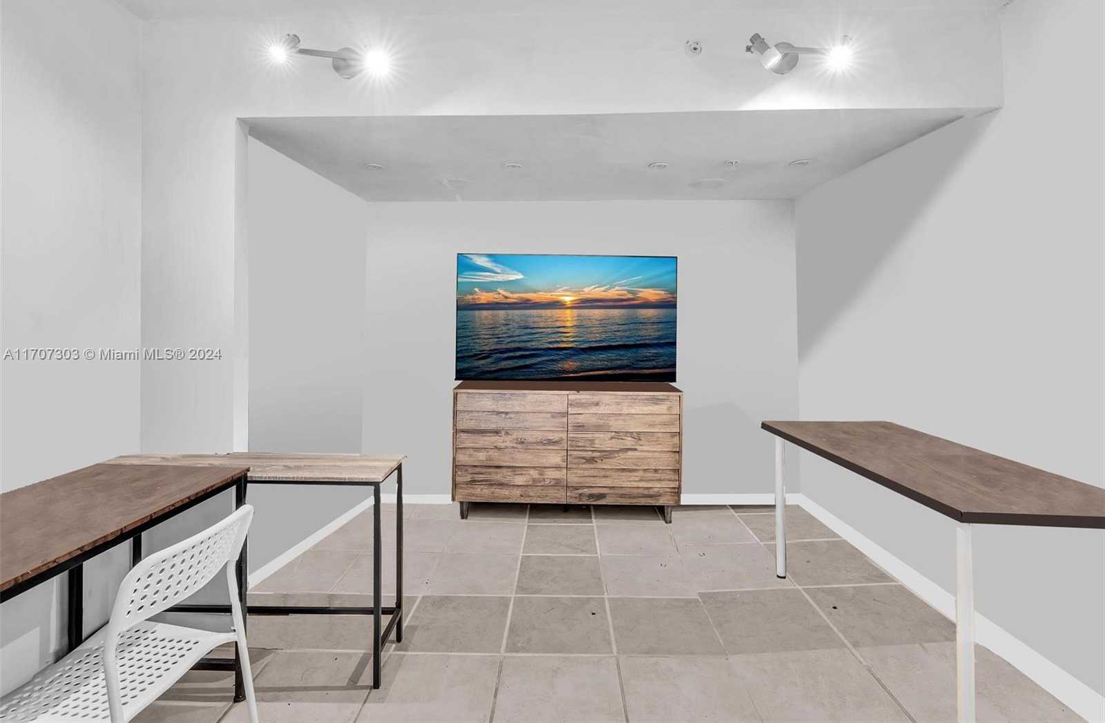 Small Image of 1881 WASHINGTON AVE #16H, Miami Beach Number 31