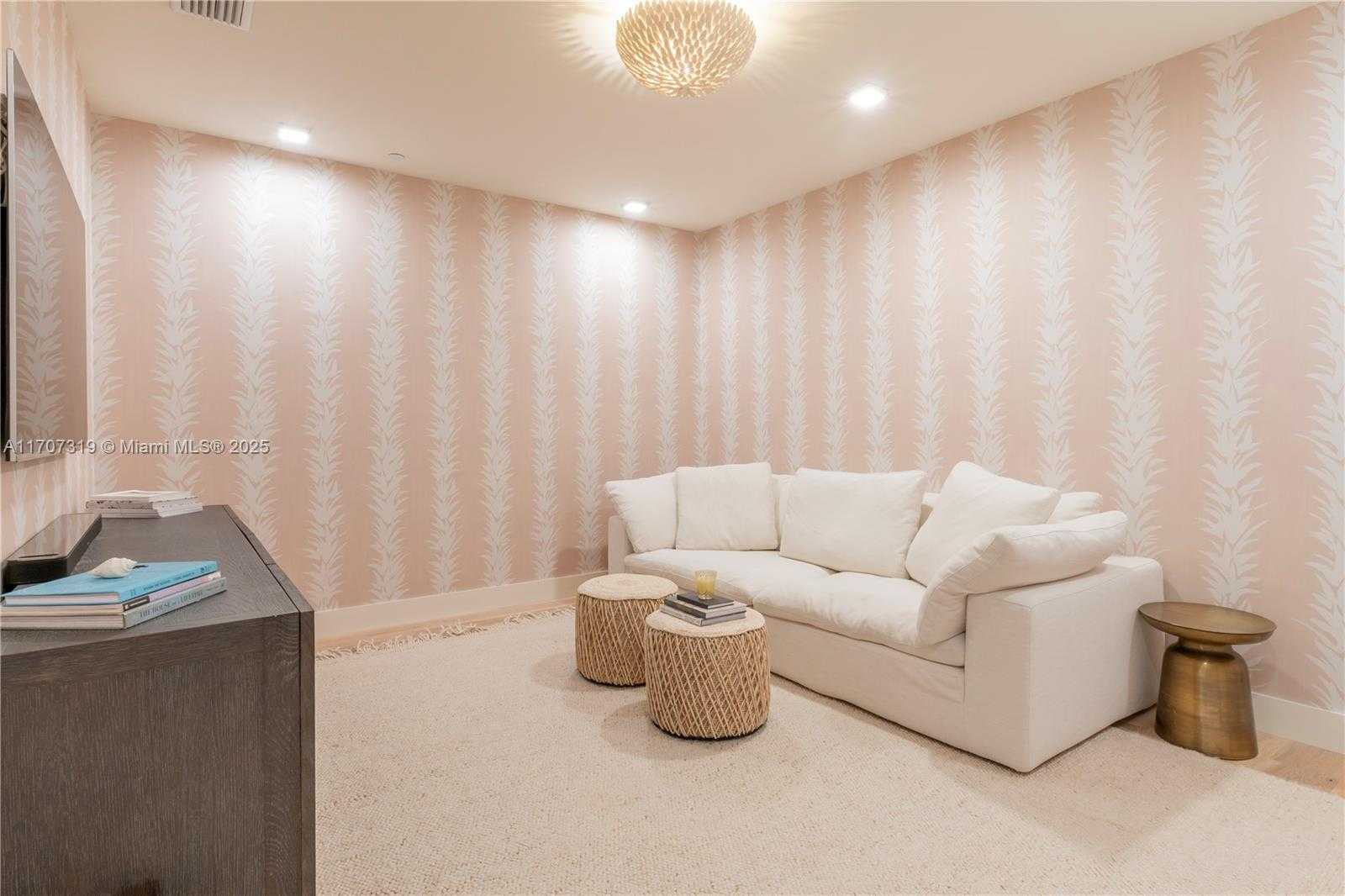 Small Image of 3581 EAST GLENCOE ST #203, Miami Number 10