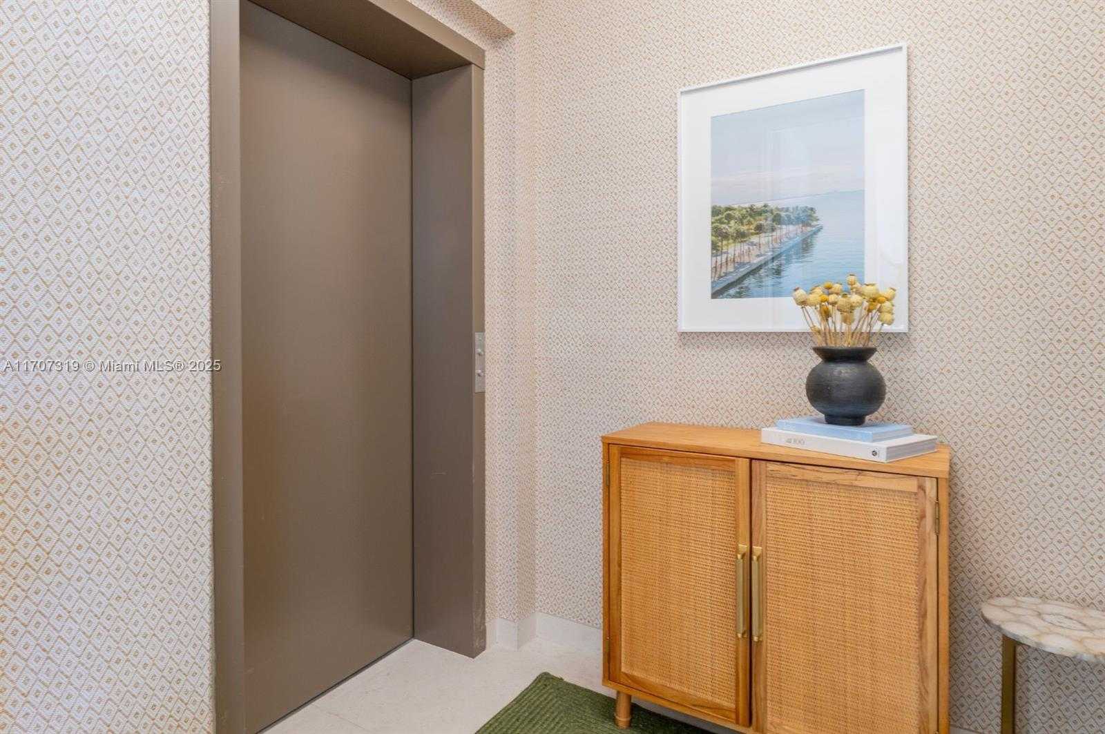 Small Image of 3581 EAST GLENCOE ST #203, Miami Number 12
