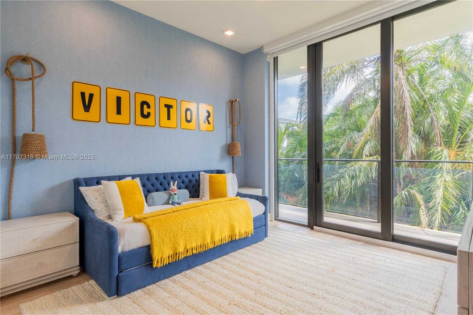 Small Image of 3581 EAST GLENCOE ST #203, Miami Number 17