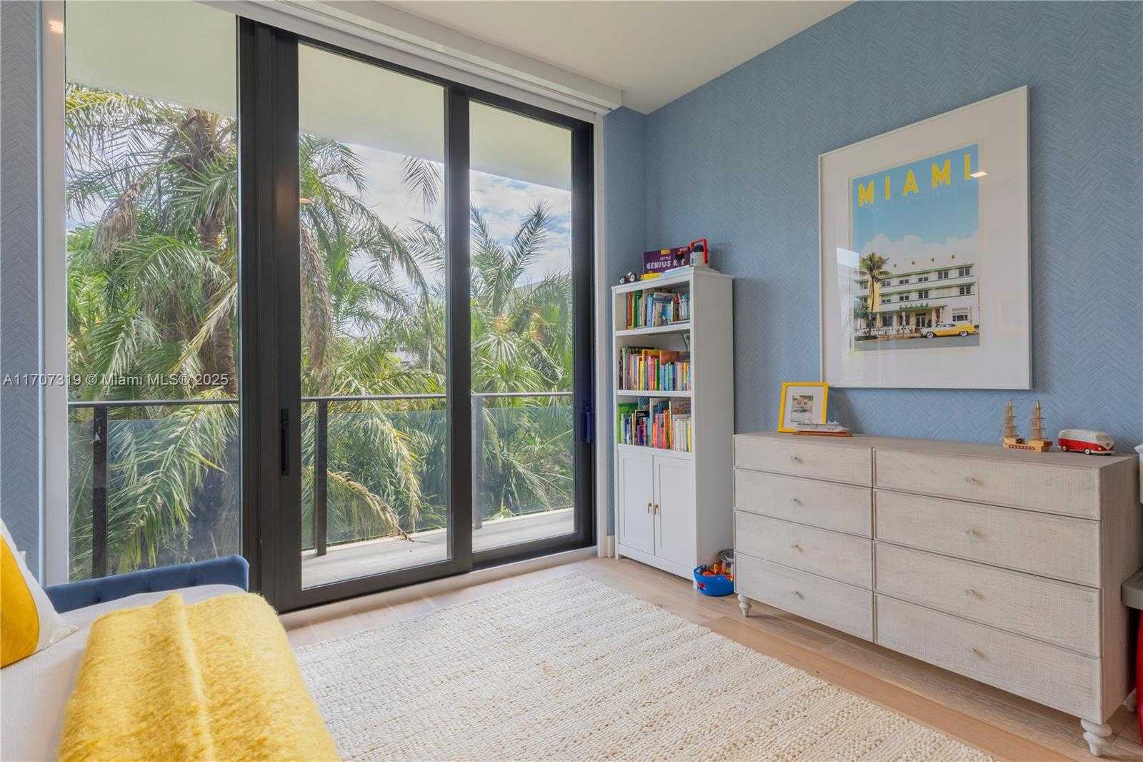 Small Image of 3581 EAST GLENCOE ST #203, Miami Number 18