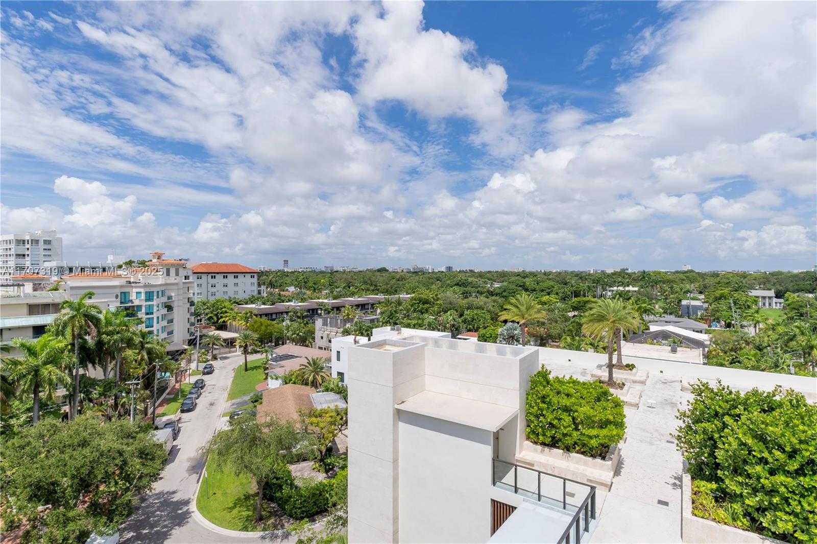 Small Image of 3581 EAST GLENCOE ST #203, Miami Number 30
