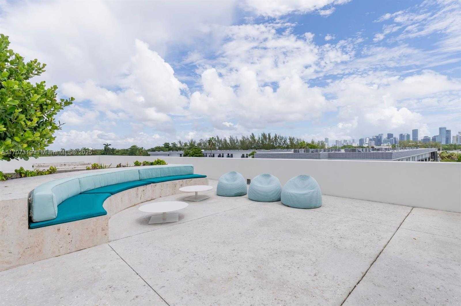 Small Image of 3581 EAST GLENCOE ST #203, Miami Number 31
