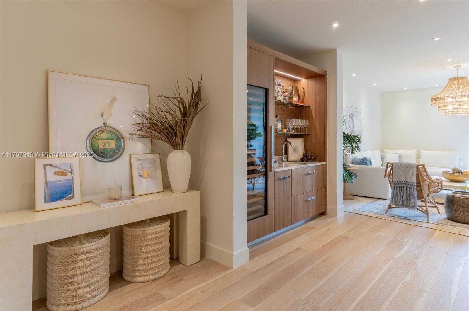 Small Image of 3581 EAST GLENCOE ST #203, Miami Number 5
