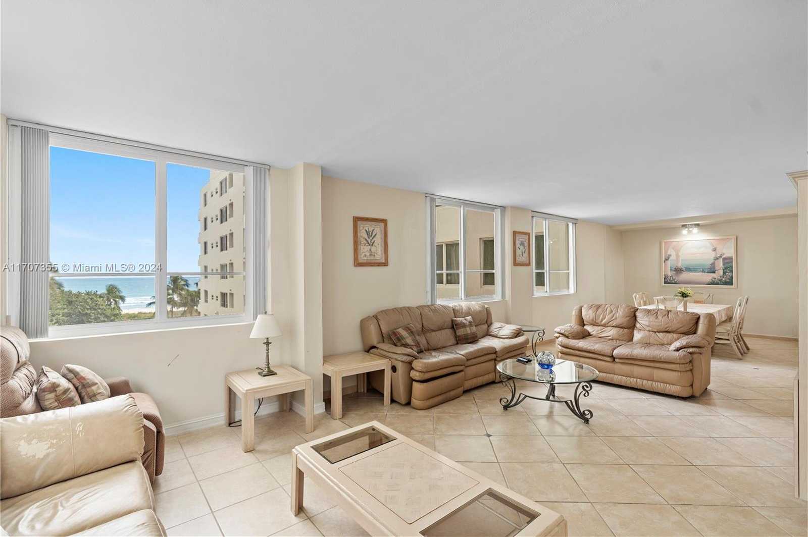 Small Image of 5005 COLLINS AVE #425, Miami Beach Number 2