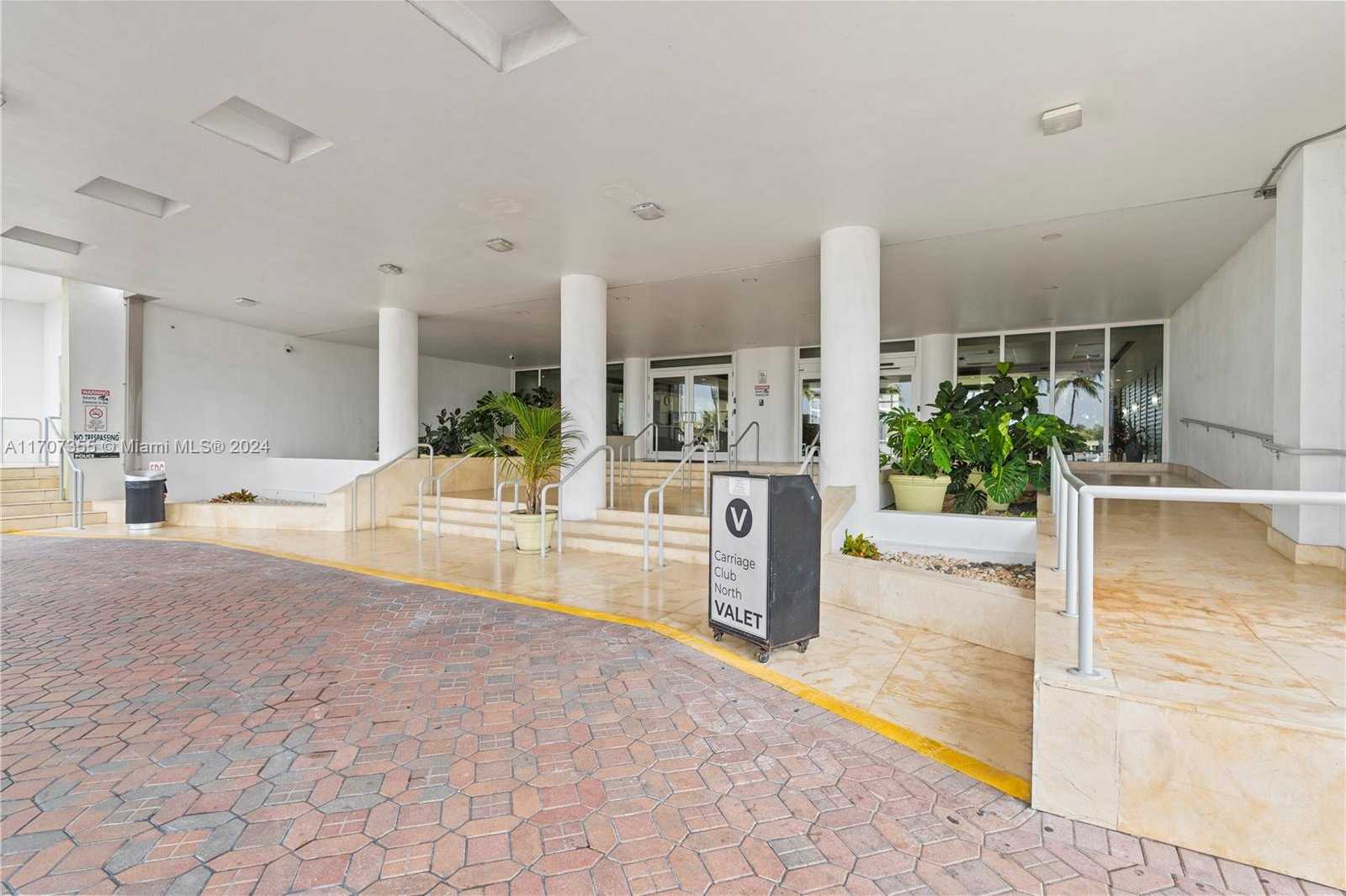 Small Image of 5005 COLLINS AVE #425, Miami Beach Number 23