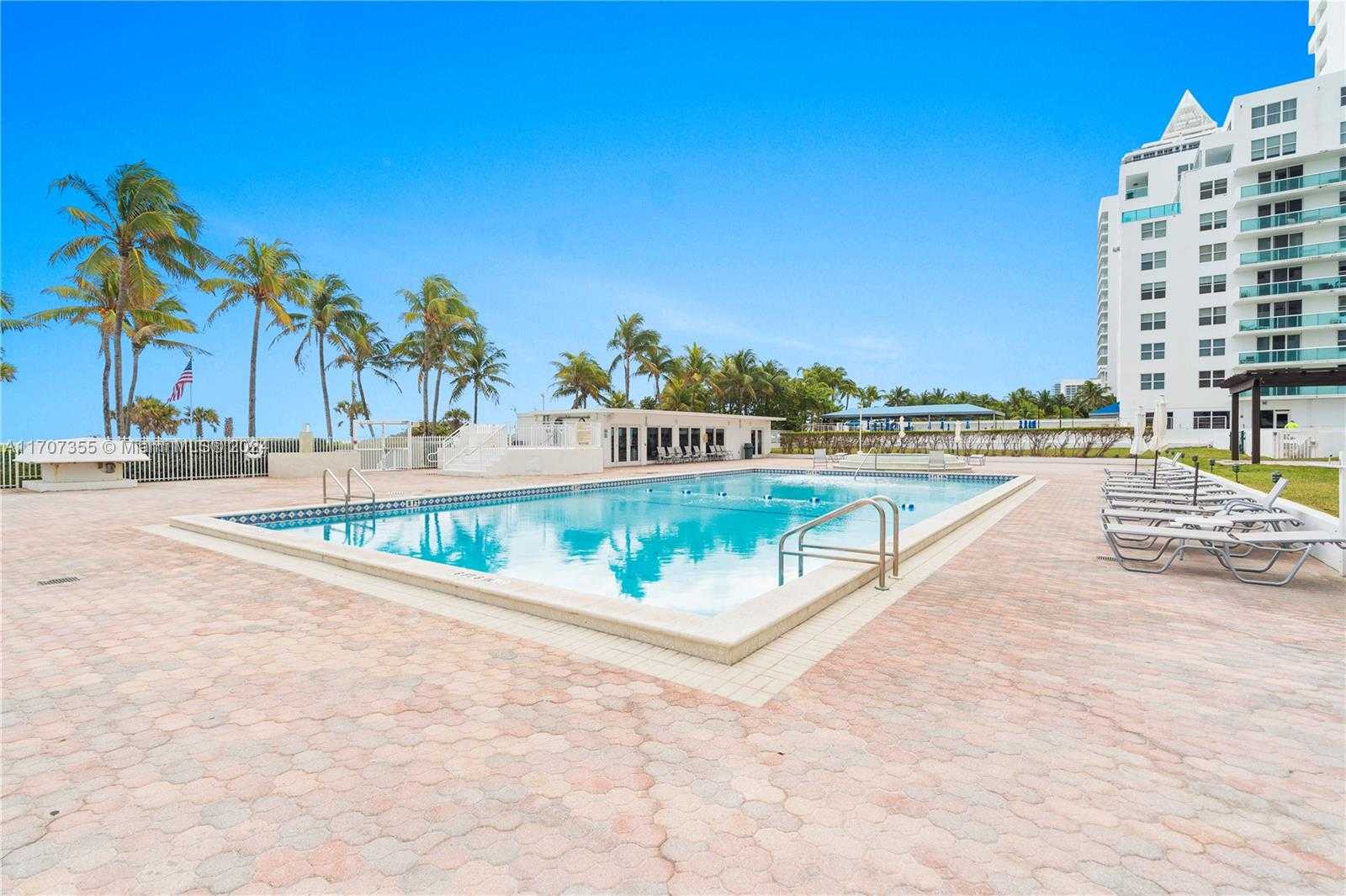 Small Image of 5005 COLLINS AVE #425, Miami Beach Number 28