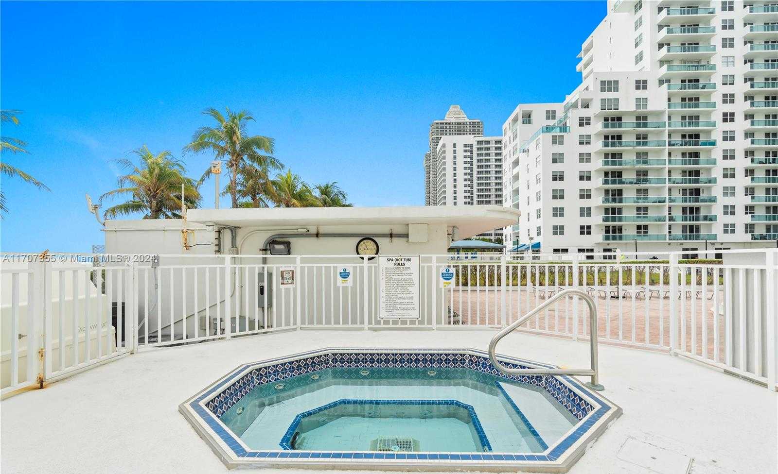 Small Image of 5005 COLLINS AVE #425, Miami Beach Number 32