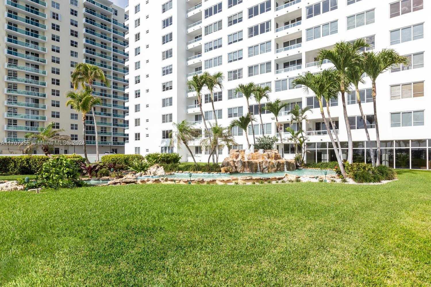 Small Image of 5005 COLLINS AVE #425, Miami Beach Number 38