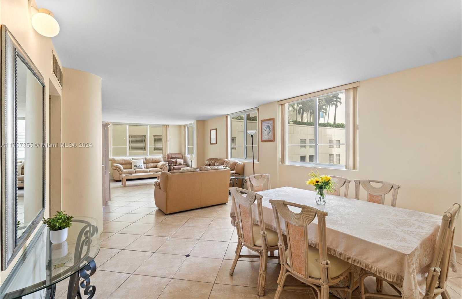 Small Image of 5005 COLLINS AVE #425, Miami Beach Number 6