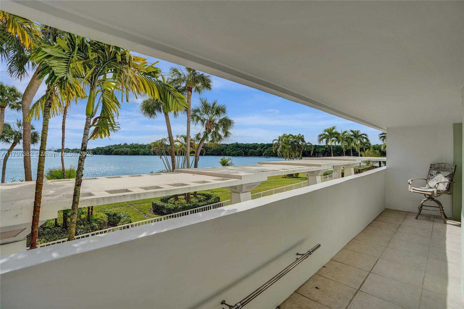 Small Image of 500 BAYVIEW DR #118, Sunny Isles Beach Number 23
