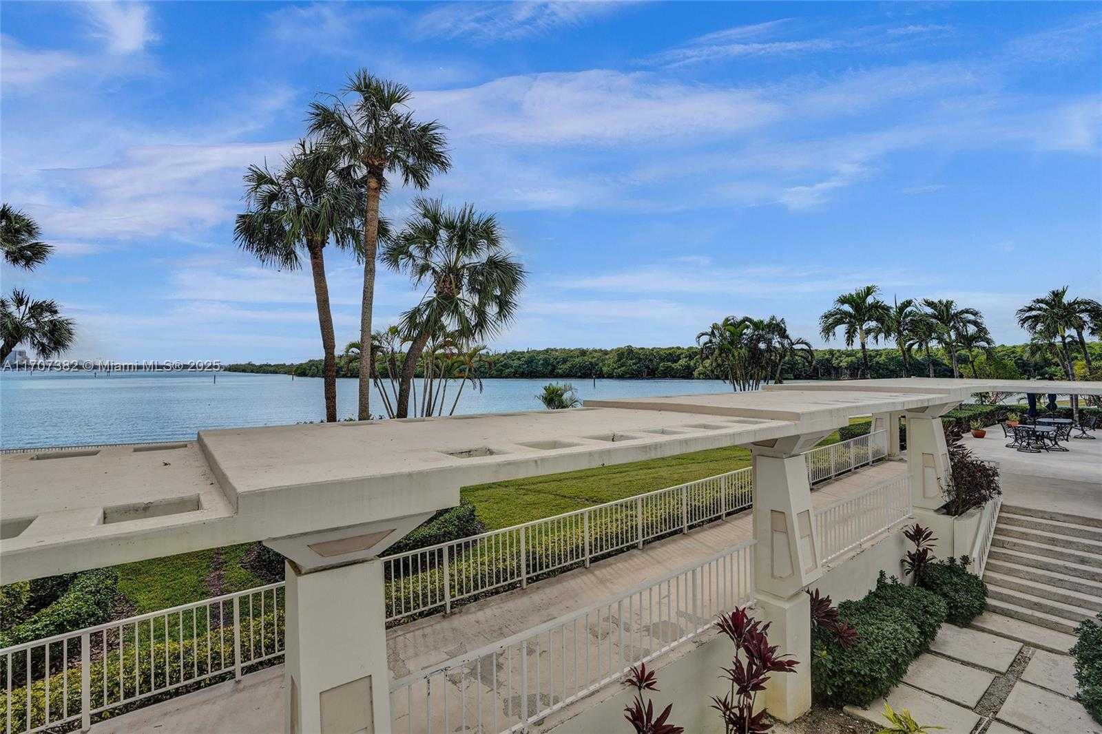 Small Image of 500 BAYVIEW DR #118, Sunny Isles Beach Number 28