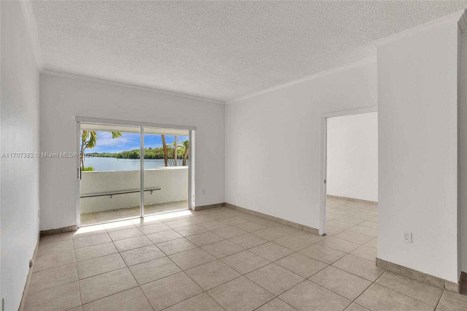 Small Image of 500 BAYVIEW DR #118, Sunny Isles Beach Number 33