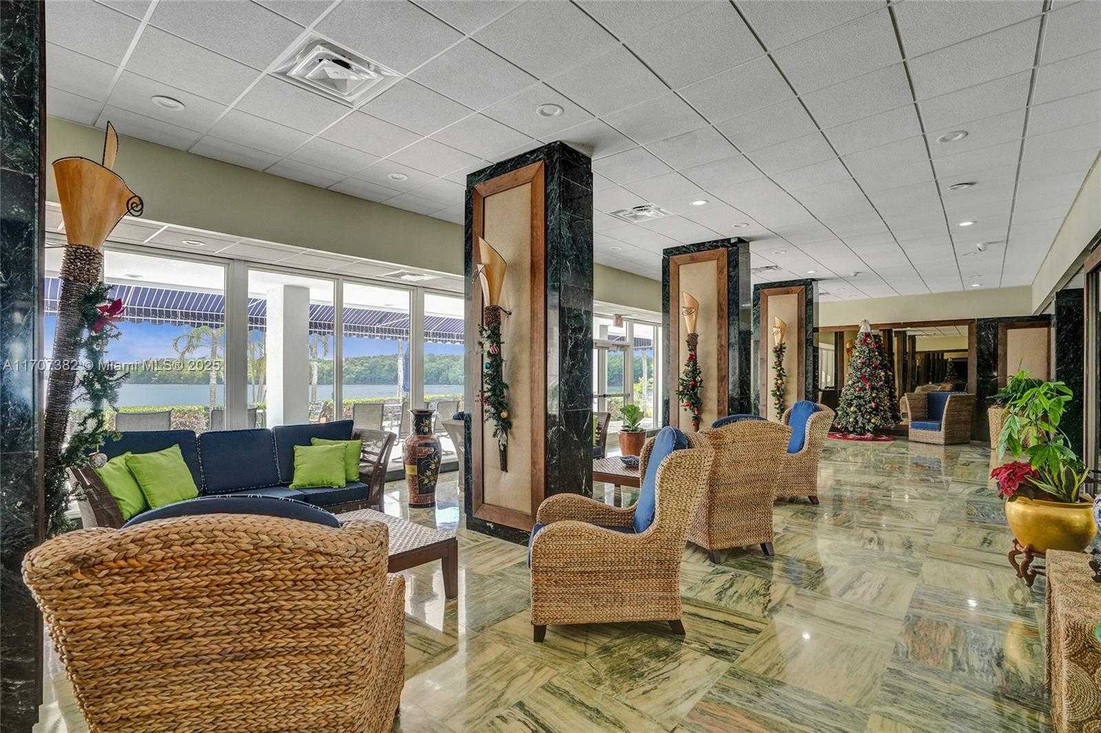Small Image of 500 BAYVIEW DR #118, Sunny Isles Beach Number 48