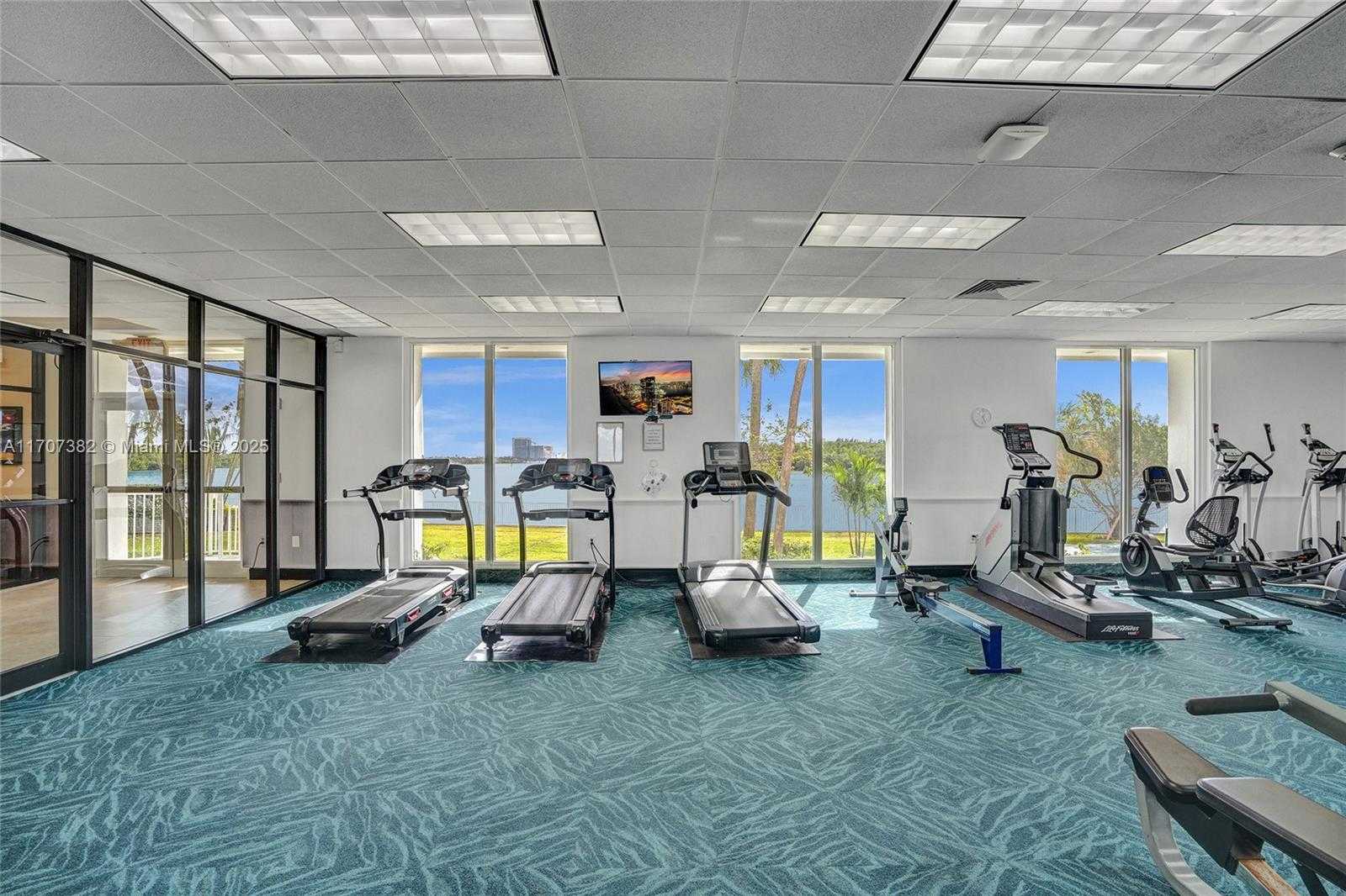 Small Image of 500 BAYVIEW DR #118, Sunny Isles Beach Number 53