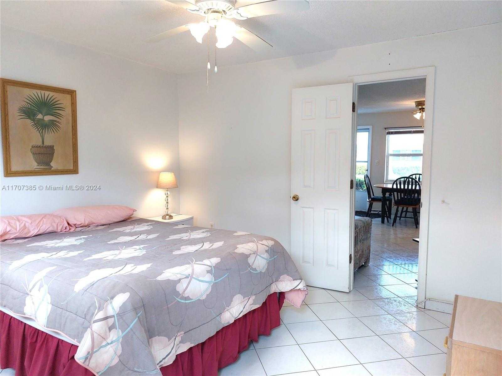 Small Image of 3131 SOUTH OCEAN DR #113, Hallandale Beach Number 13