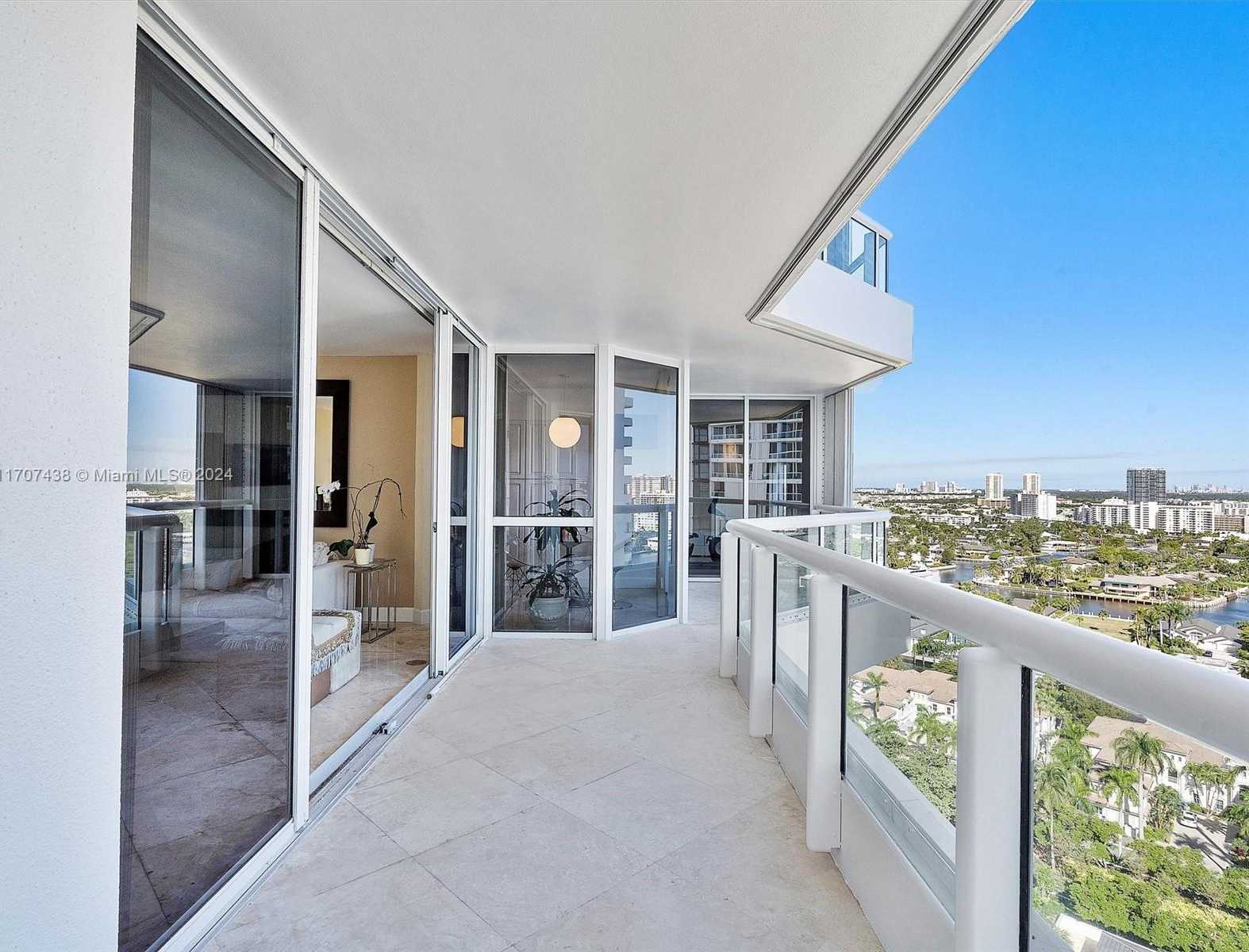 Small Image of 21205 YACHT CLUB DR #2002, Aventura Number 21