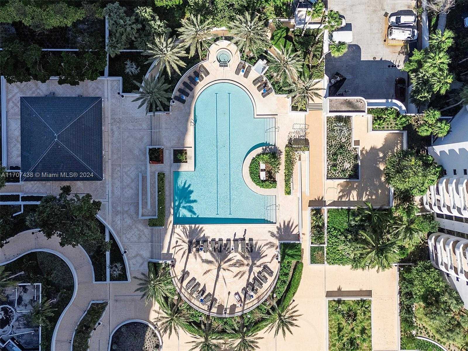 Small Image of 21205 YACHT CLUB DR #2002, Aventura Number 27