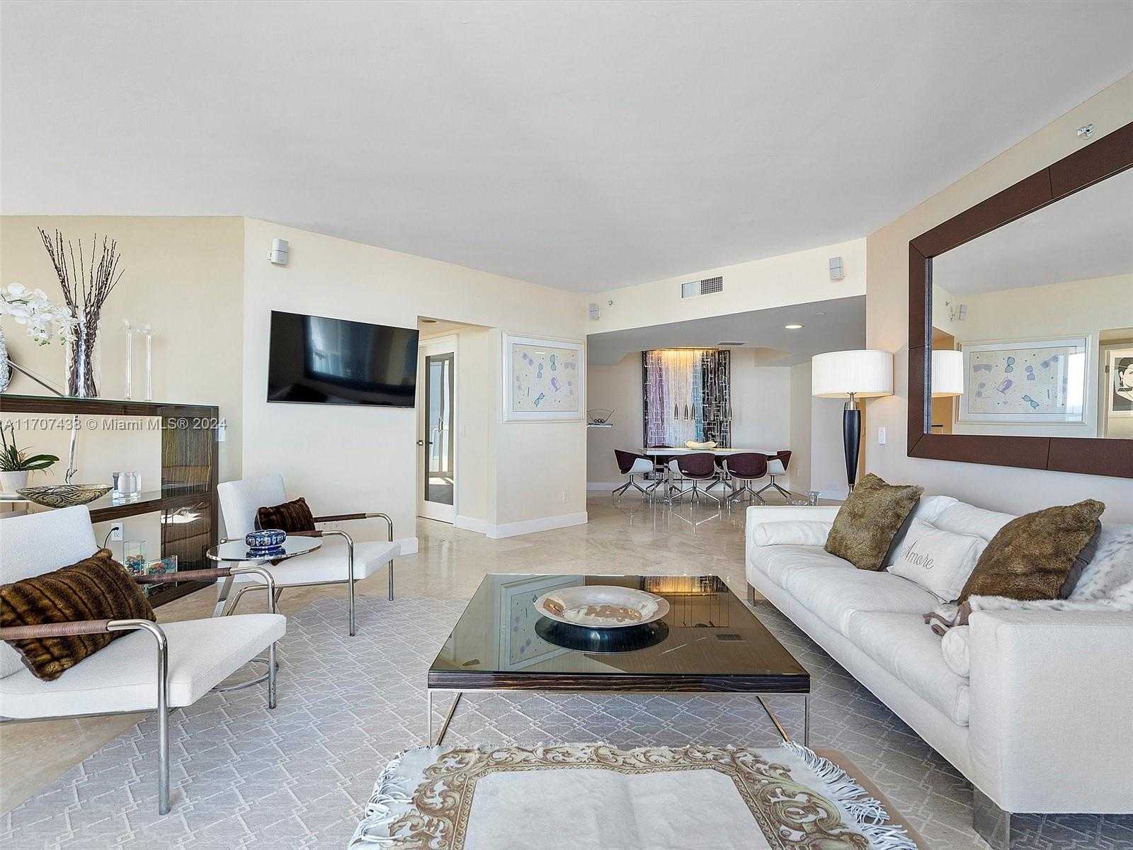 Small Image of 21205 YACHT CLUB DR #2002, Aventura Number 4